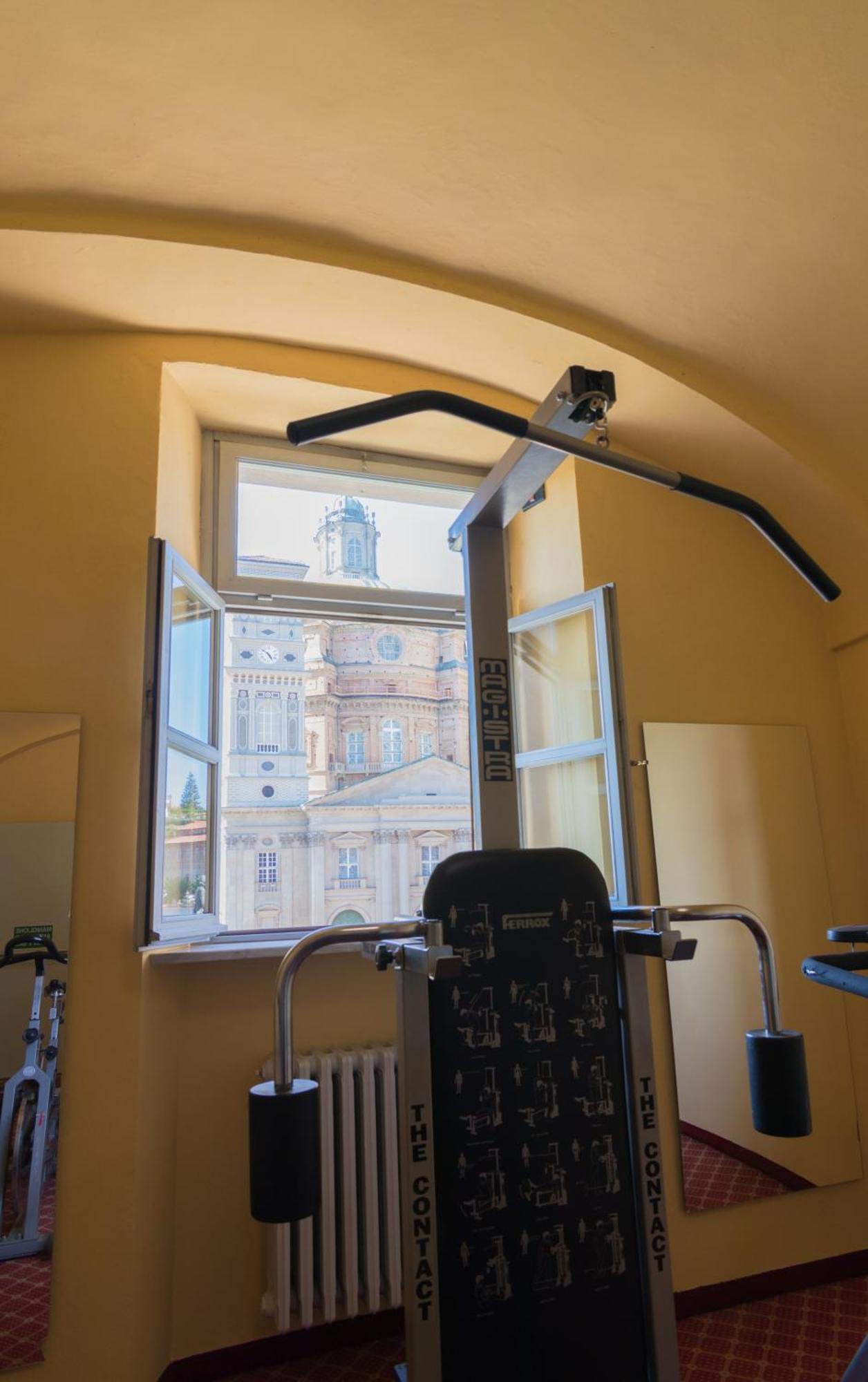 Hotel Portici Vicoforte Экстерьер фото