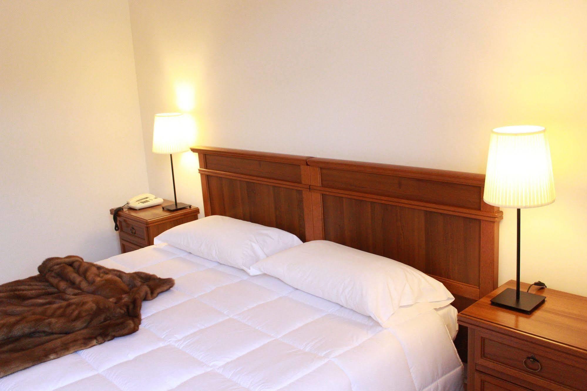Hotel Portici Vicoforte Экстерьер фото