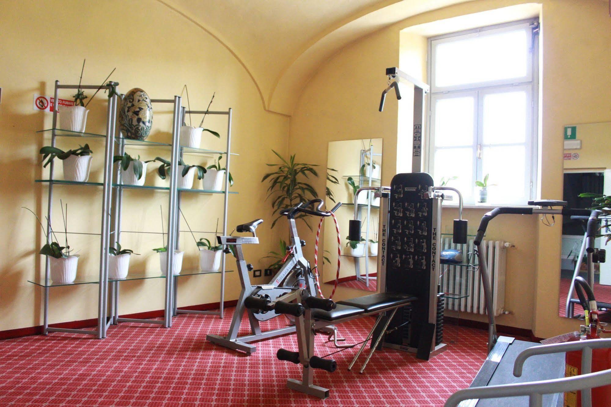 Hotel Portici Vicoforte Экстерьер фото