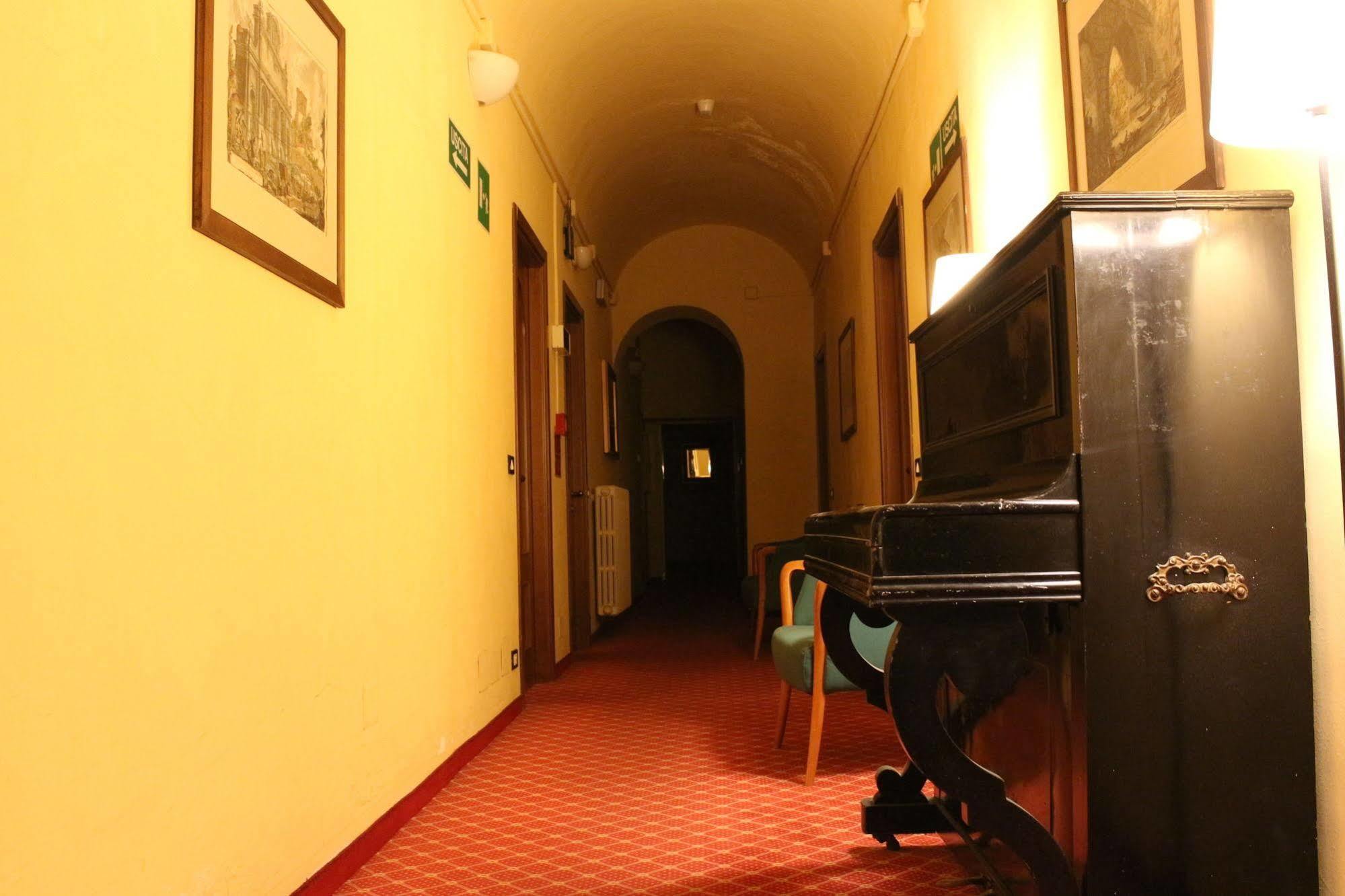 Hotel Portici Vicoforte Экстерьер фото