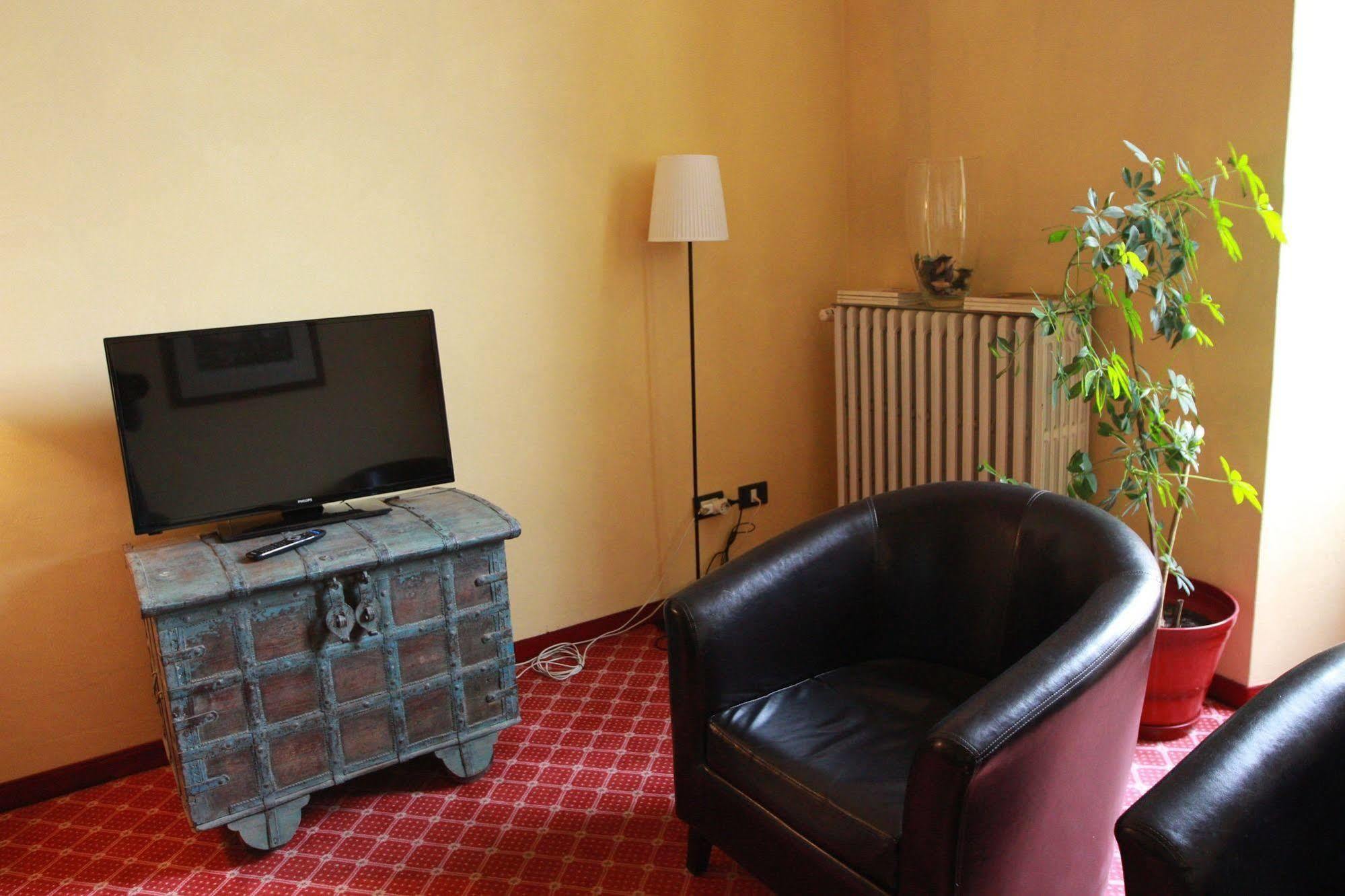 Hotel Portici Vicoforte Экстерьер фото